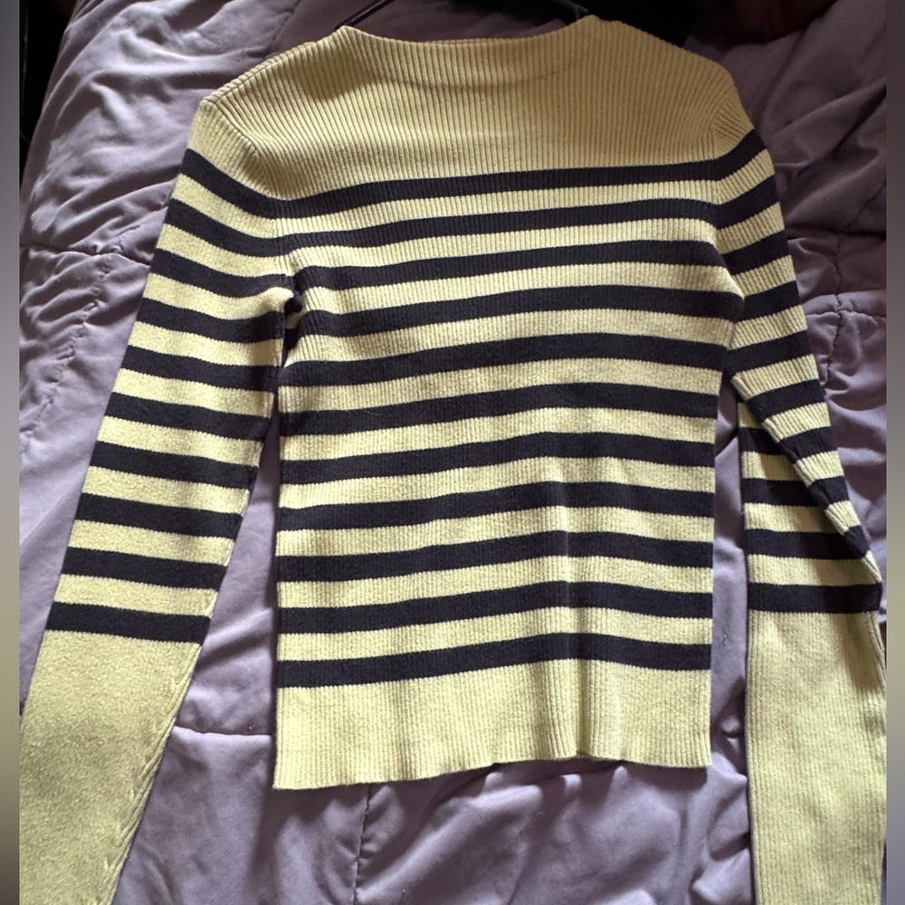 Old Navy Striped Black and Green Long-Sleeve Women’s Sweater